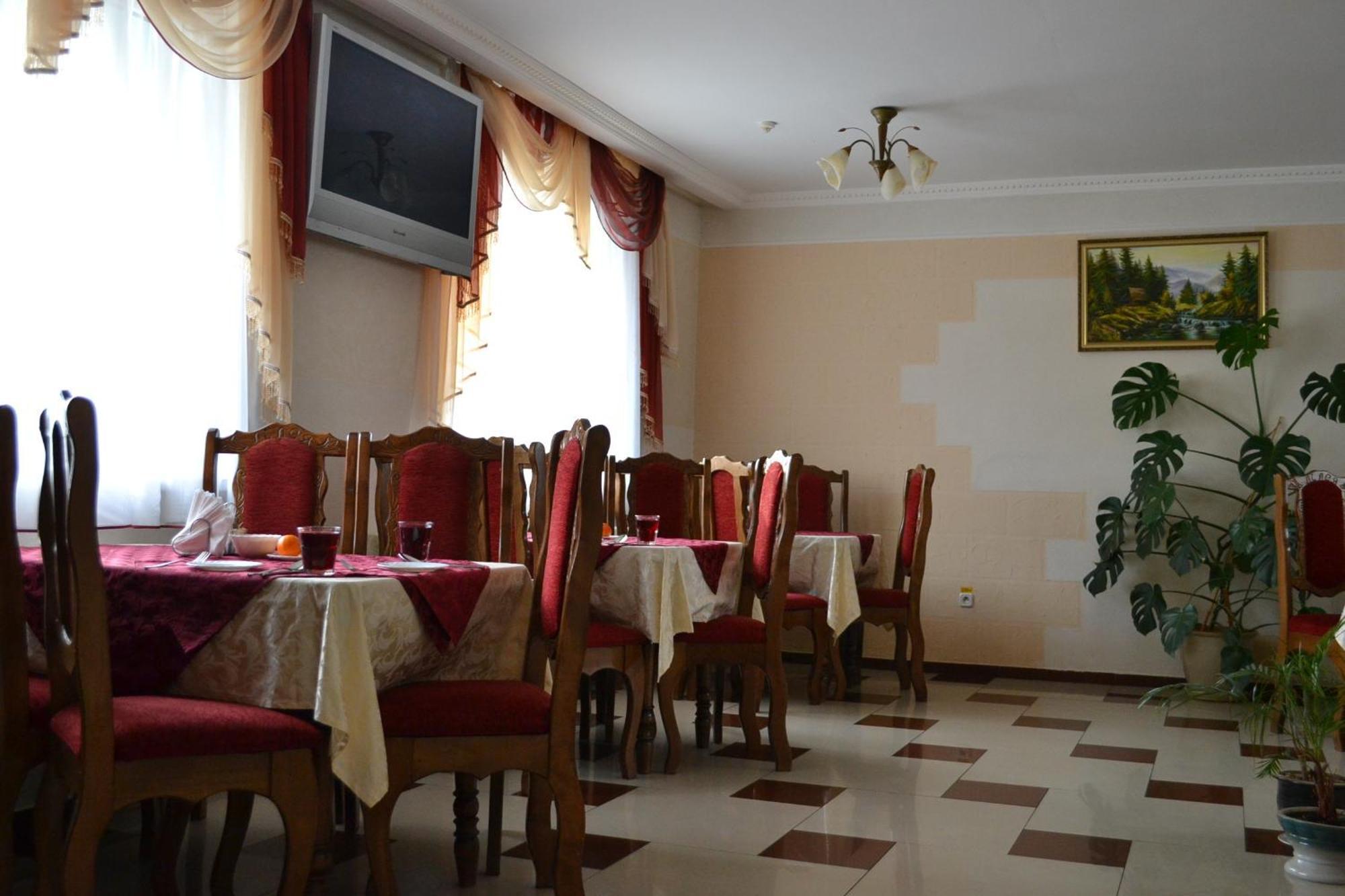 Lileya Hotel Polyana  Extérieur photo